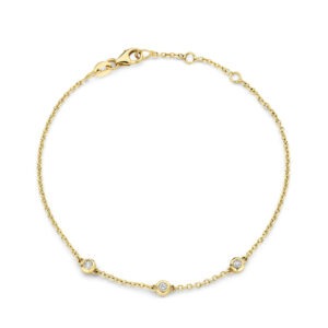 Deze armband van Minioro is gemaakt van 14 karaats goud. De sieraden kunnen worden afgewerkt met prachtige bedels. Bijvoorbeeld een initiaal, icoon of vingerafdruk. Zo heb je echt een uniek en persoonlijk sieraad.