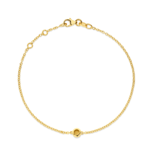 Deze armband van Minioro is gemaakt van 14 karaats goud. De sieraden kunnen worden afgewerkt met prachtige bedels. Bijvoorbeeld een initiaal, icoon of vingerafdruk. Zo heb je echt een uniek en persoonlijk sieraad.