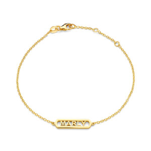 Deze satijnenarmband is van het merk Minioro. De armband is 14 karaats goud. De armband kan compleet gepersonaliseerd met een naam, jaartal of geboortesteen. Deze ring kan ook worden afgewerkt met prachtige diamanten.