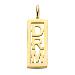 Deze bedel van Minioro is van 14 karaat goud. De bedel kan ook afgewerkt worden met prachtige diamanten. Door de initialen wordt het een persoonlijk en uniek sieraad.