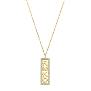 Deze ketting van Minioro is van 14 karaat goud. In de ze bedel is een initiaal verwerkt. De bedel kan ook afgewerkt worden met diamanten. Zo heb je echt een persoonlijk en uniek sieraad.