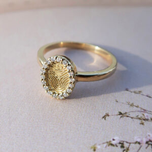 14 karaats goud ring met vingerafdruk en diamant