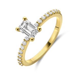 14 karaats gouden ring met emerald en pavé diamanten 0.66 ct
